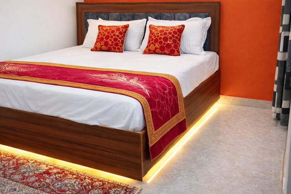 Govindam palace near ram mandir gate Vacation rental in Uttar Pradesh