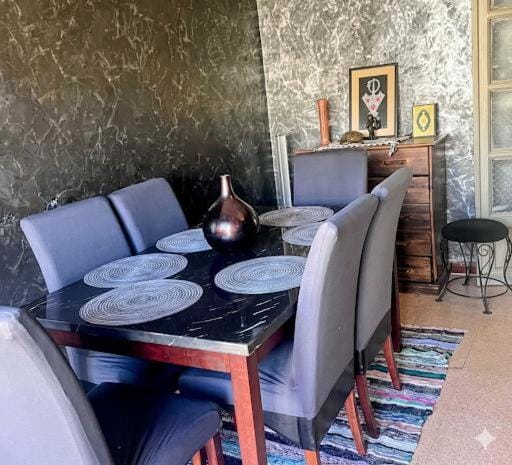 appartement chaleureux Apartment in Oran