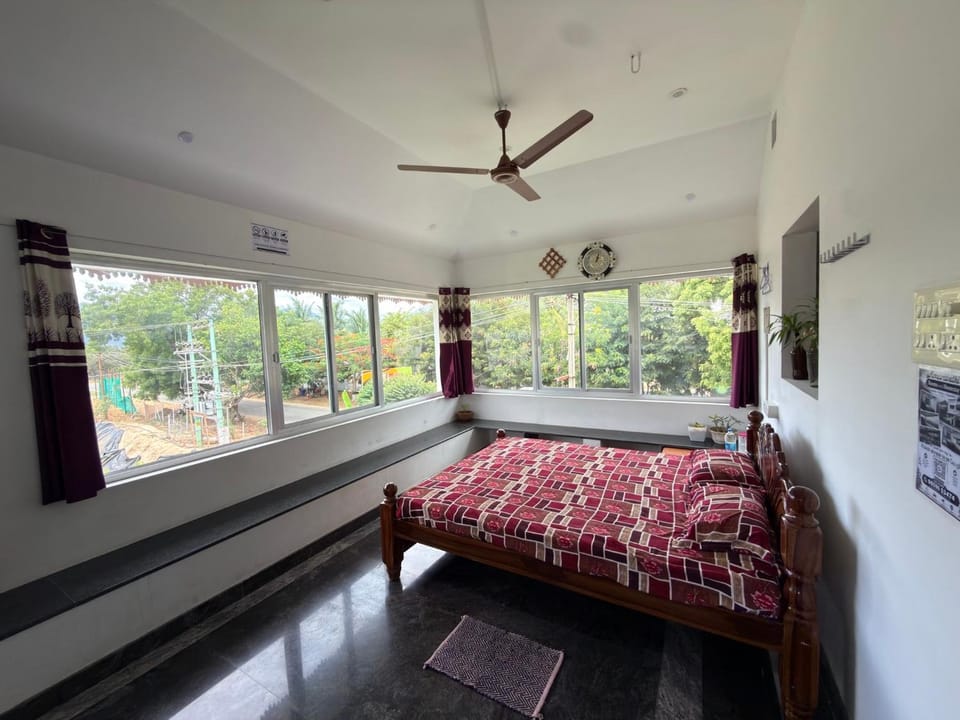 Bed, Bedroom
