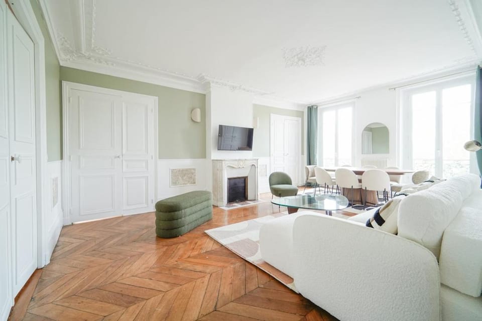 Elegant 4 BR apartment Spacious and decorated Apartment in Paris