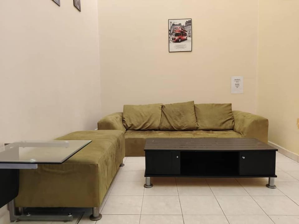 Warmy 4 Bedrooms Double Storey Homestay, Few mins to Town, by MR HOMESTAY House in Perak Tengah District