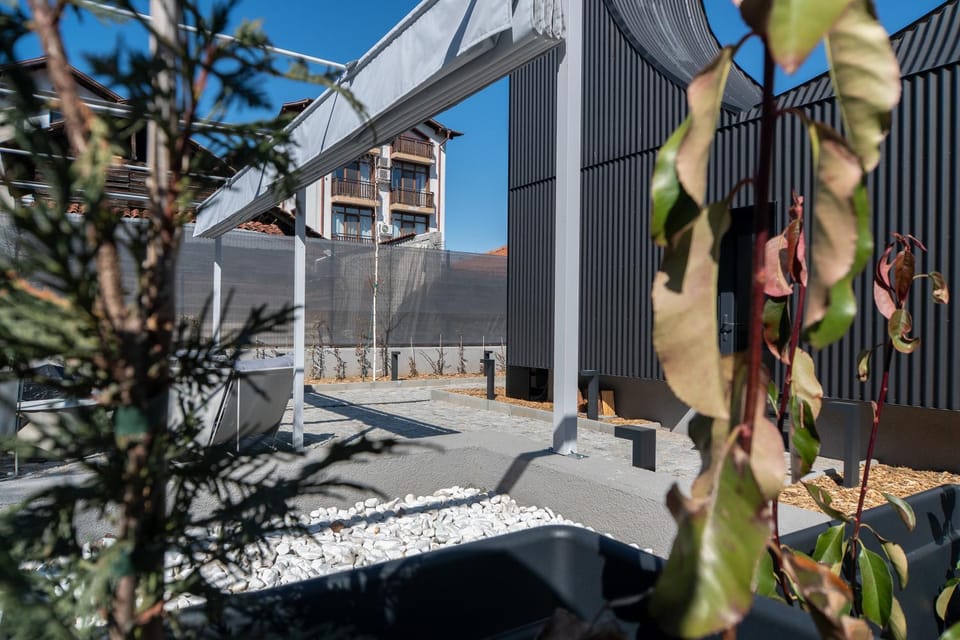 Property building, Garden