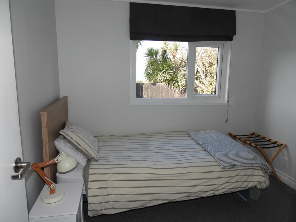 Bed, Bedroom, heating