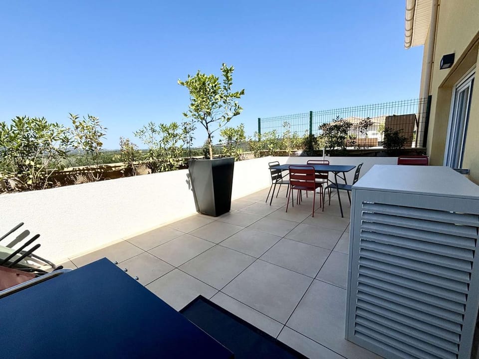 Patio, Balcony/Terrace