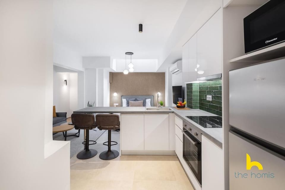 Modern Studio with Ceiling Window near The Acropolis Apartment in Athens