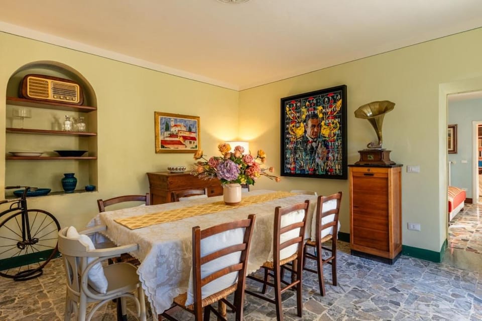 Villa Fiorentina - Private Oasis in Barga Town Villa in Barga