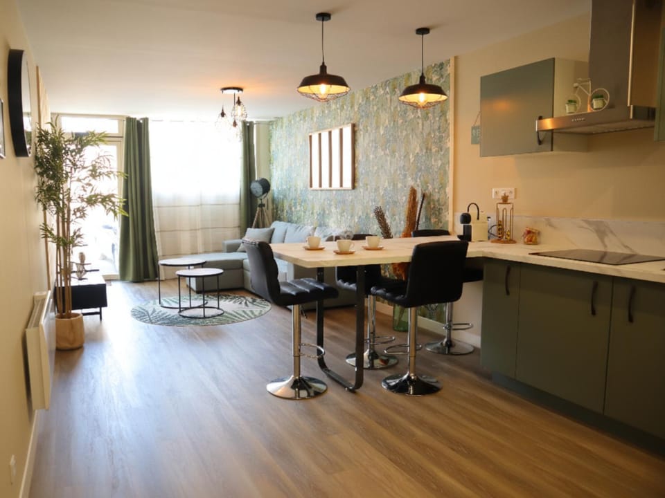 Coffee/tea facilities, Living room, Meals, dishwasher, kitchen