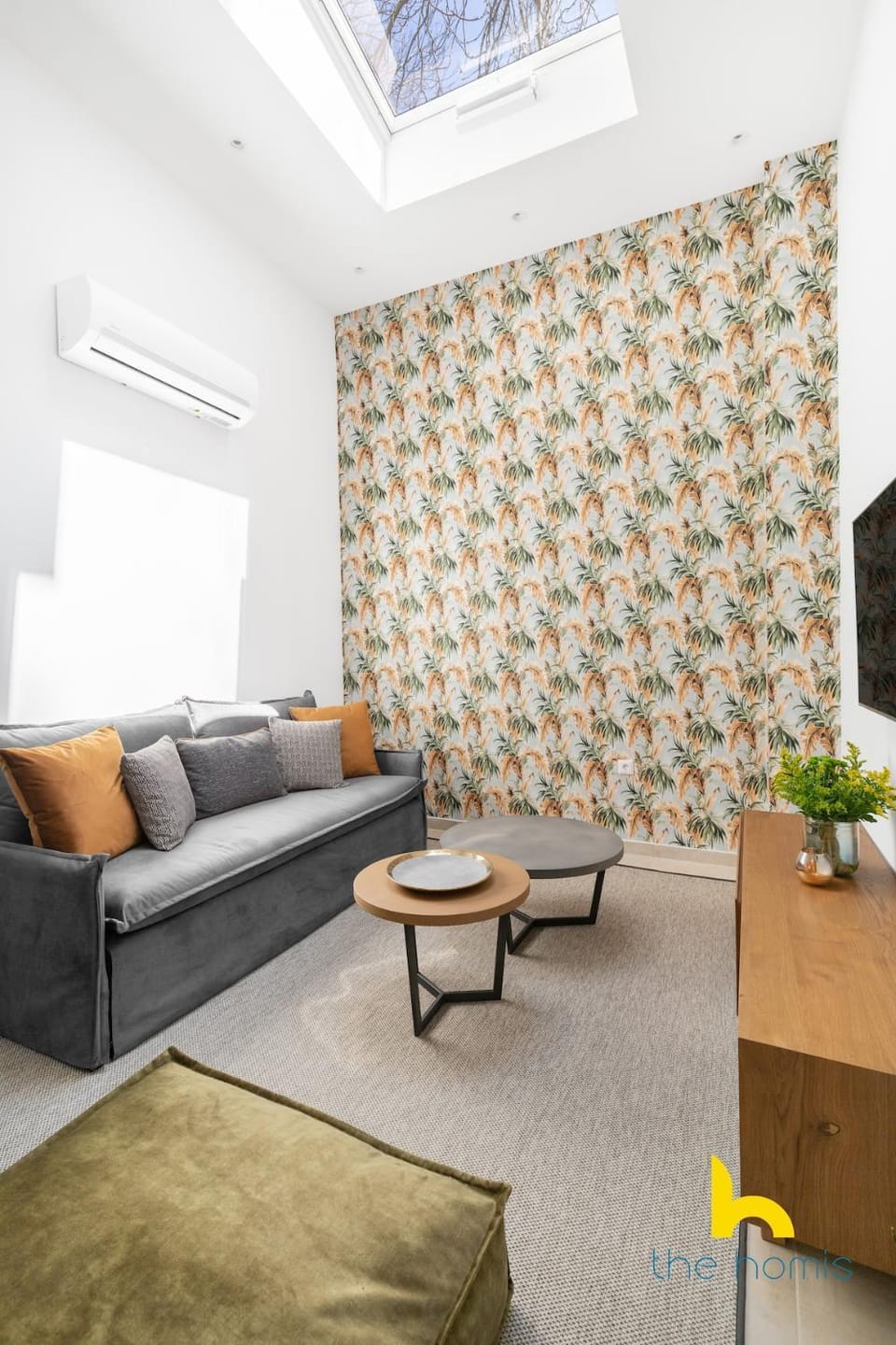Romantic Studio With Ceiling Window Near Acropolis! Apartment in Athens