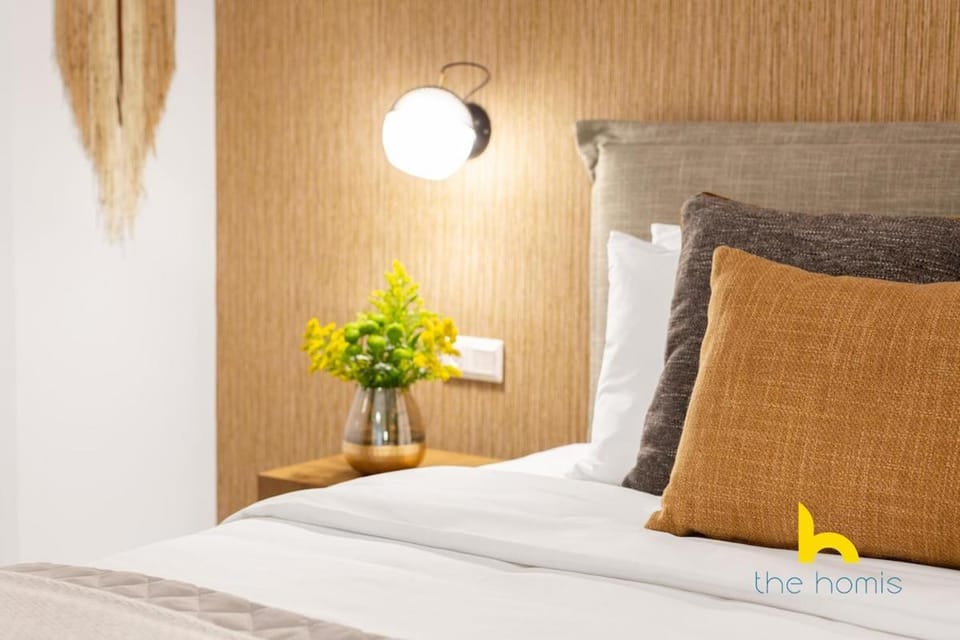 Romantic Studio With Ceiling Window Near Acropolis! Apartment in Athens