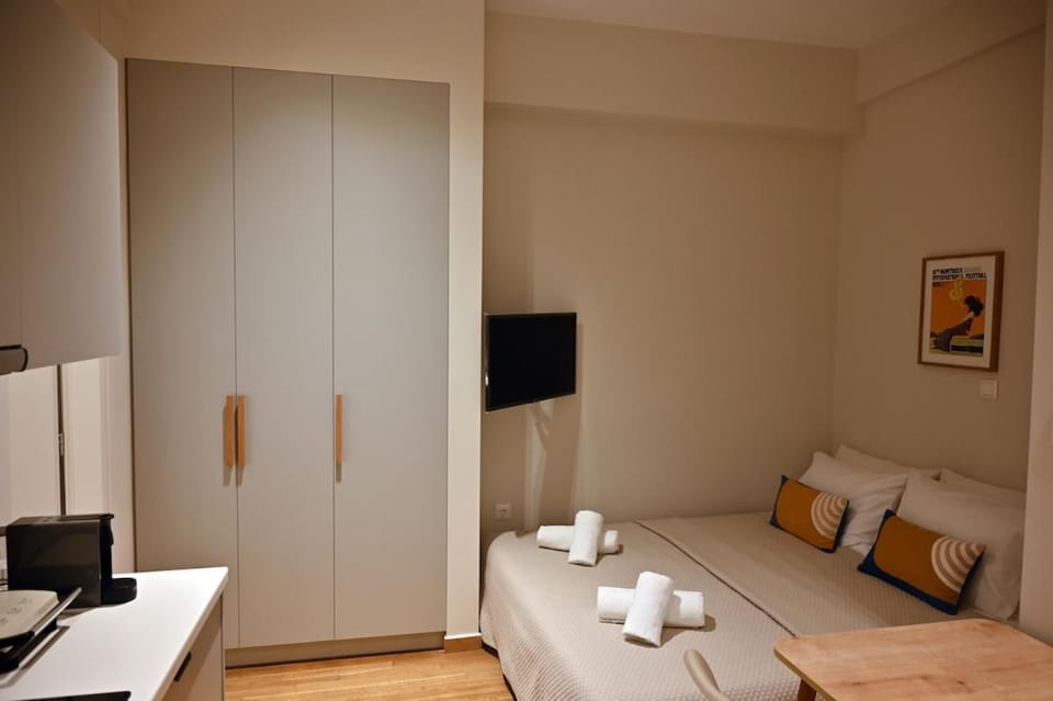 Brand New! Fresh Kolonaki Studio Apartment in Athens