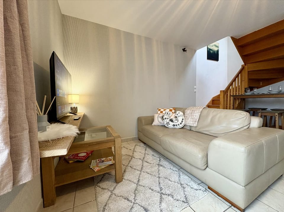 TV and multimedia, Living room, heating, internet