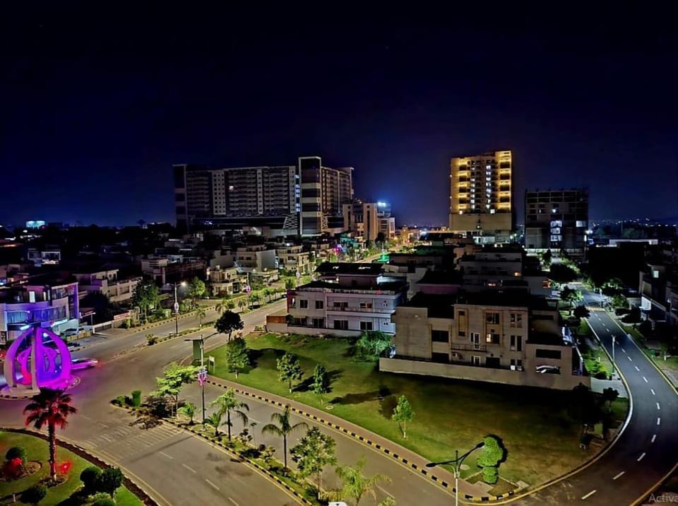 Royal Galaxy SkyView Penthouse Near Airport & Motorway Apartment in Islamabad