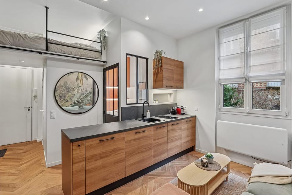 Kitchen or kitchenette