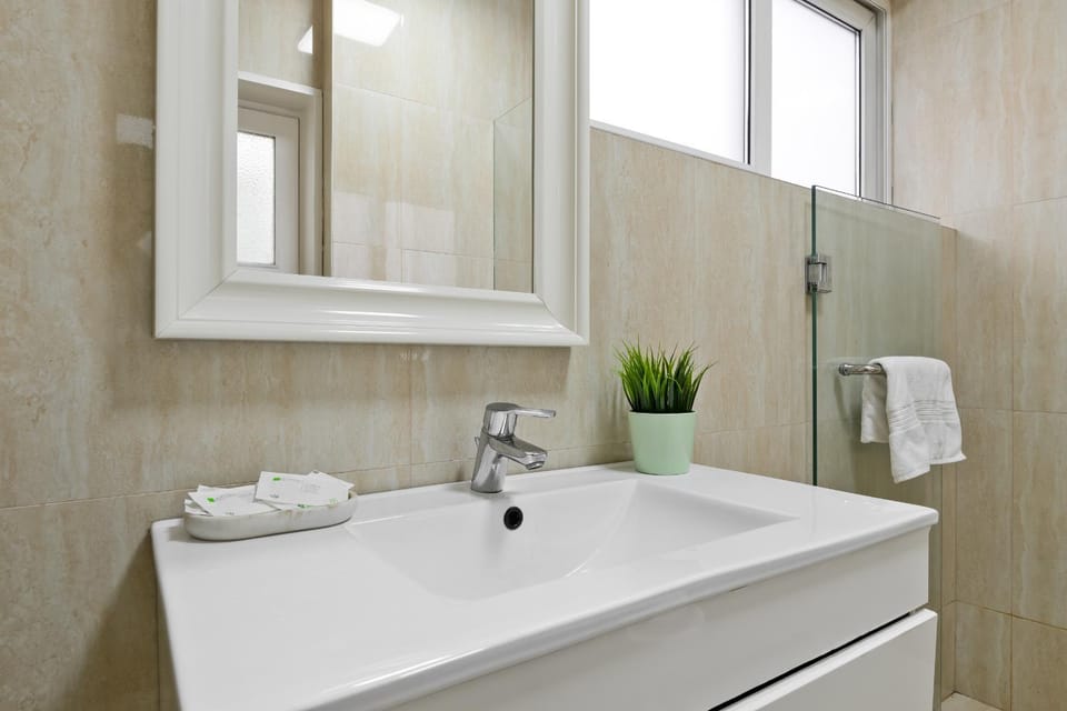 NEW Walter Estate on Victoriei Avenue Apartment in Bucharest