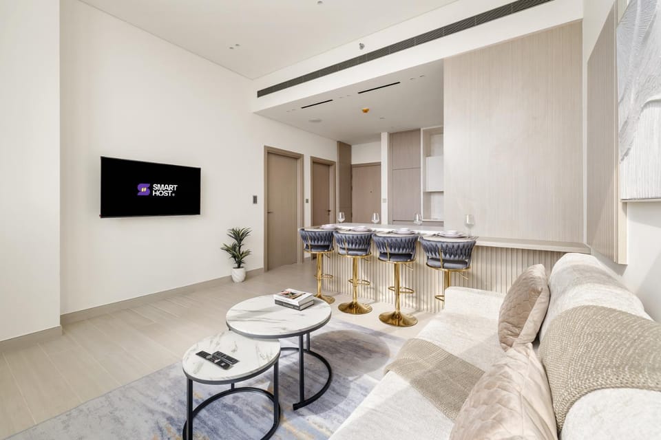 Elevated 1BR with Private Pool at Binghatti Phantom Apartment in Dubai