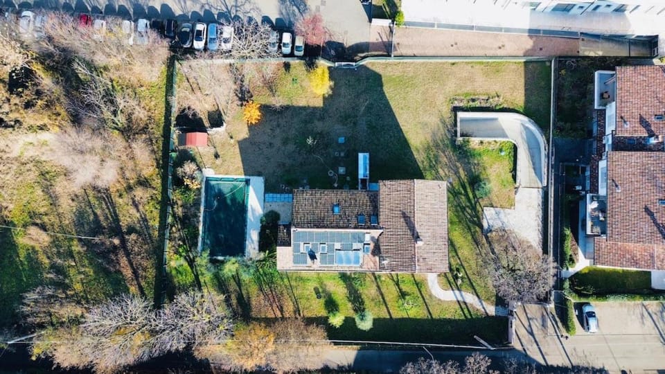 Private Pool Villa in the Heart of Motor Valley Apartment in Emilia-Romagna