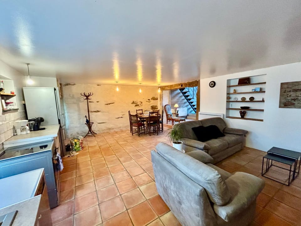 Kitchen or kitchenette, Living room, Dining area