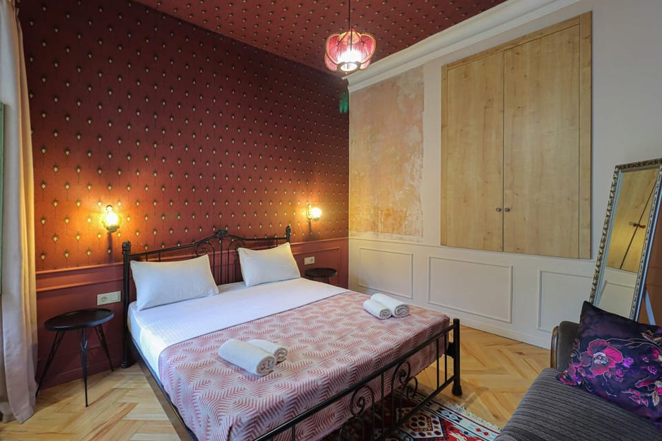 Heart of Tbilisi Stylish 2-Bedroom Apt - Wehost Apartment in Tbilisi, Georgia