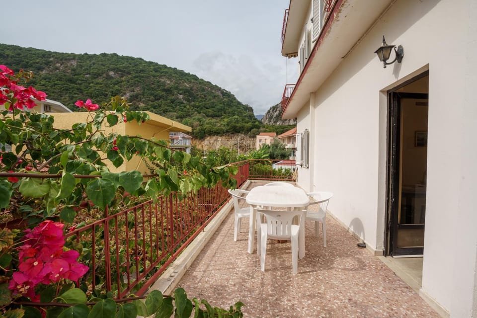 Property building, Balcony/Terrace