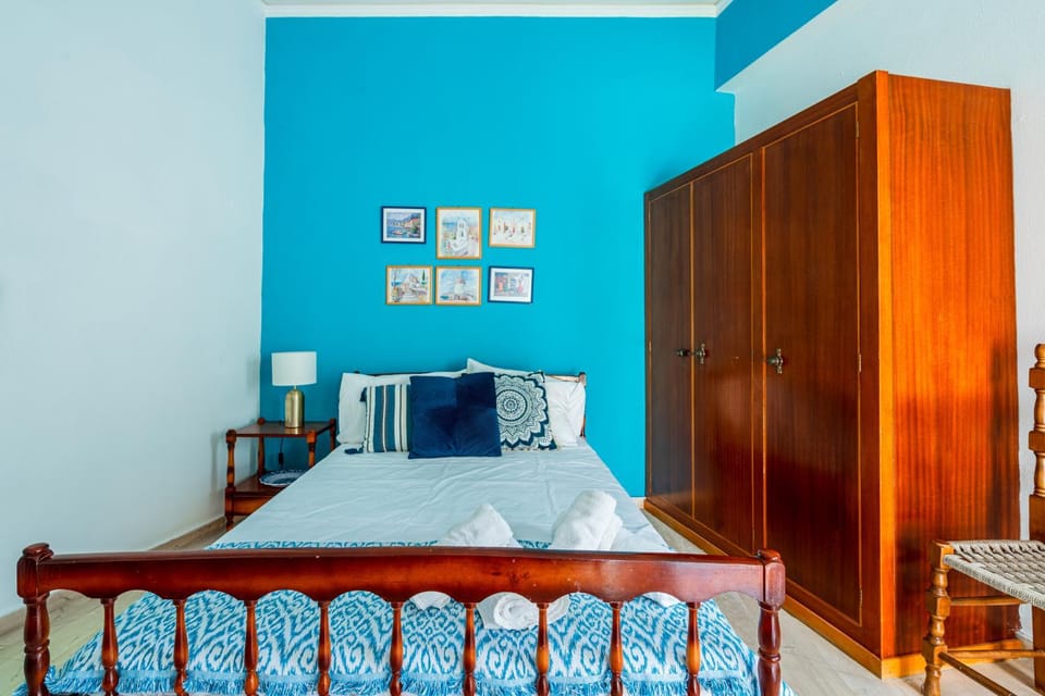 Other, Photo of the whole room, Bedroom