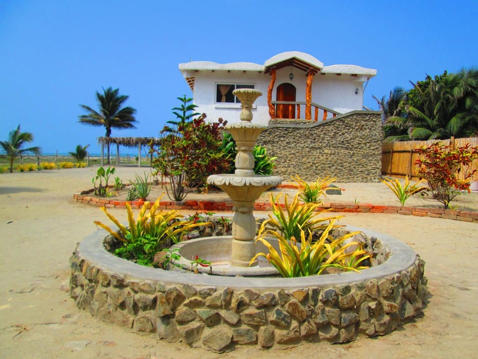 Property building, Day, Decorative detail, Sea view