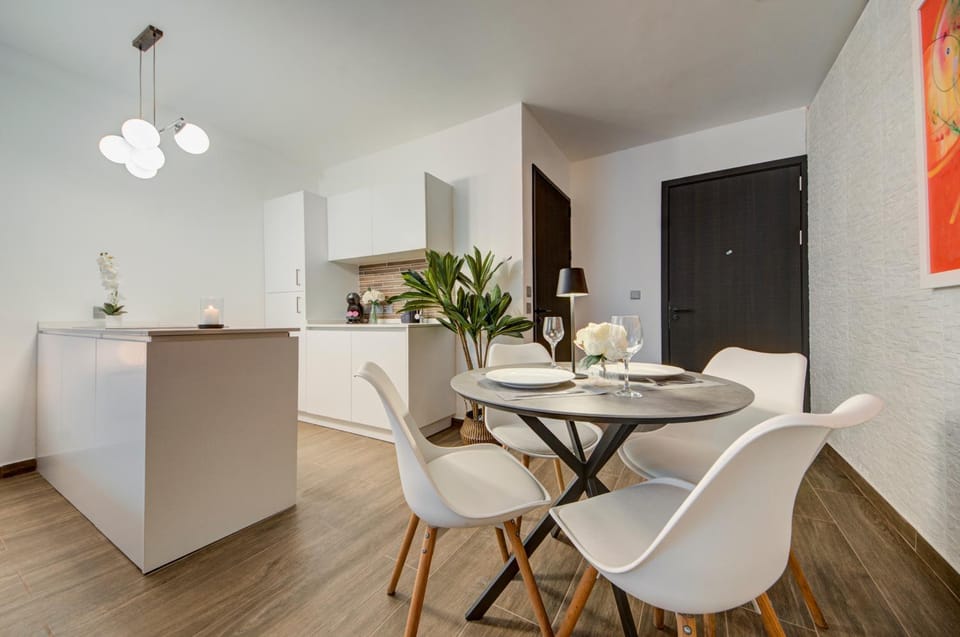The Joe Residence - 102 Apartment in Saint Julians