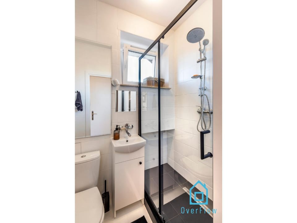 Beacon Room -15 Minutes to Gdańsk Old Town & Seaside Vacation rental in Gdansk