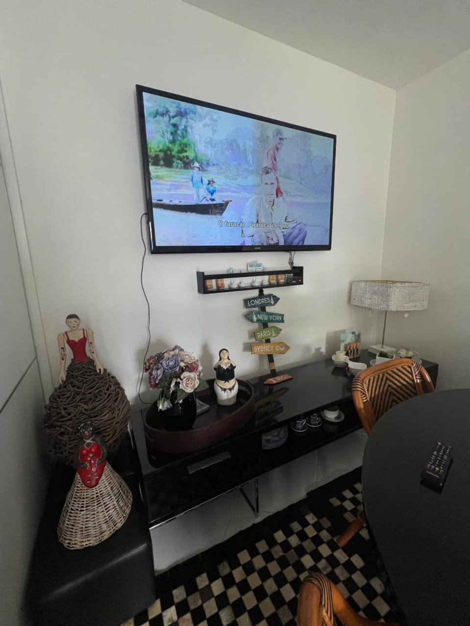 Communal lounge/ TV room
