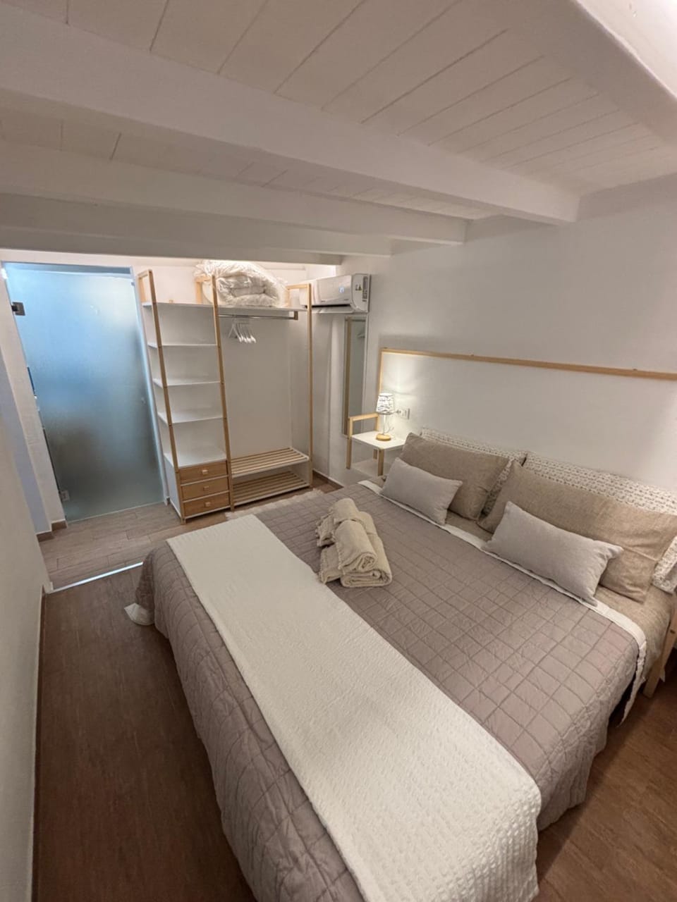 Bed, Photo of the whole room, Bedroom, wardrobe