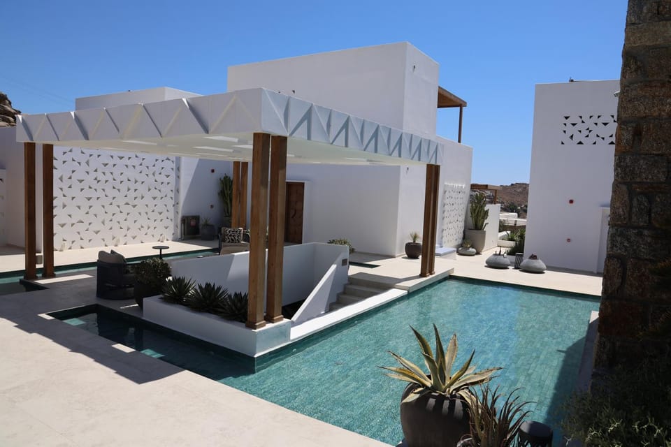 Property building, Patio, Day, Swimming pool