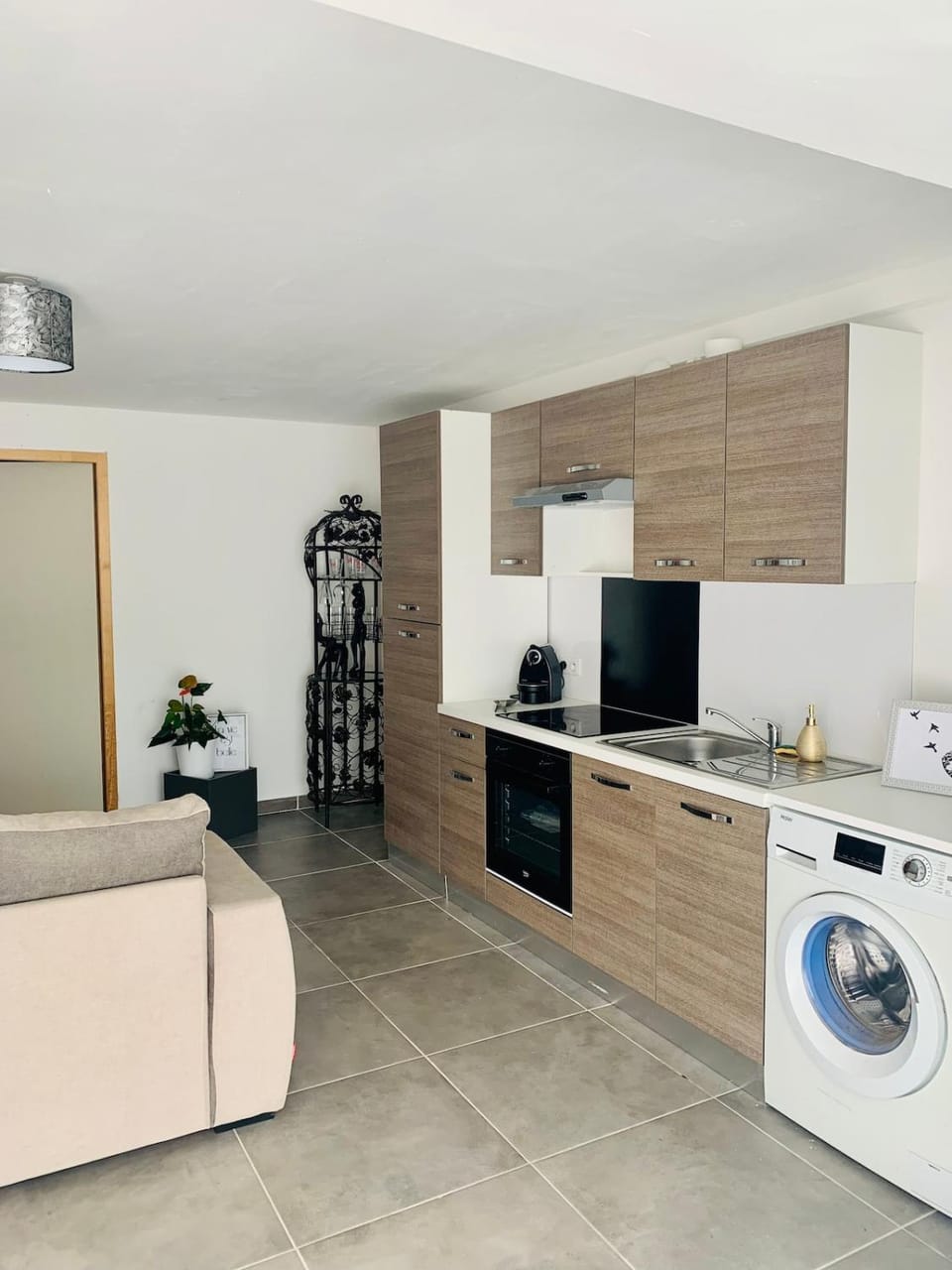 Laurier House with Jacuzzi House in Lunel