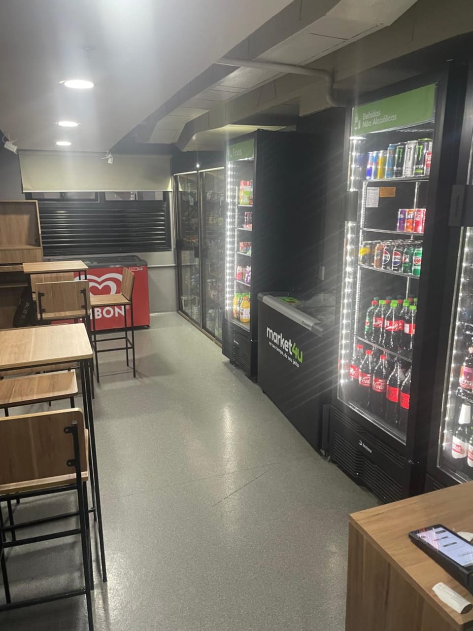Supermarket/grocery shop