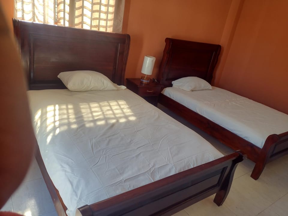 Residence Fadhili du Perpetuel Secours DELMAS 75 ET FERMATHE 55 House in Ouest Department, Haiti