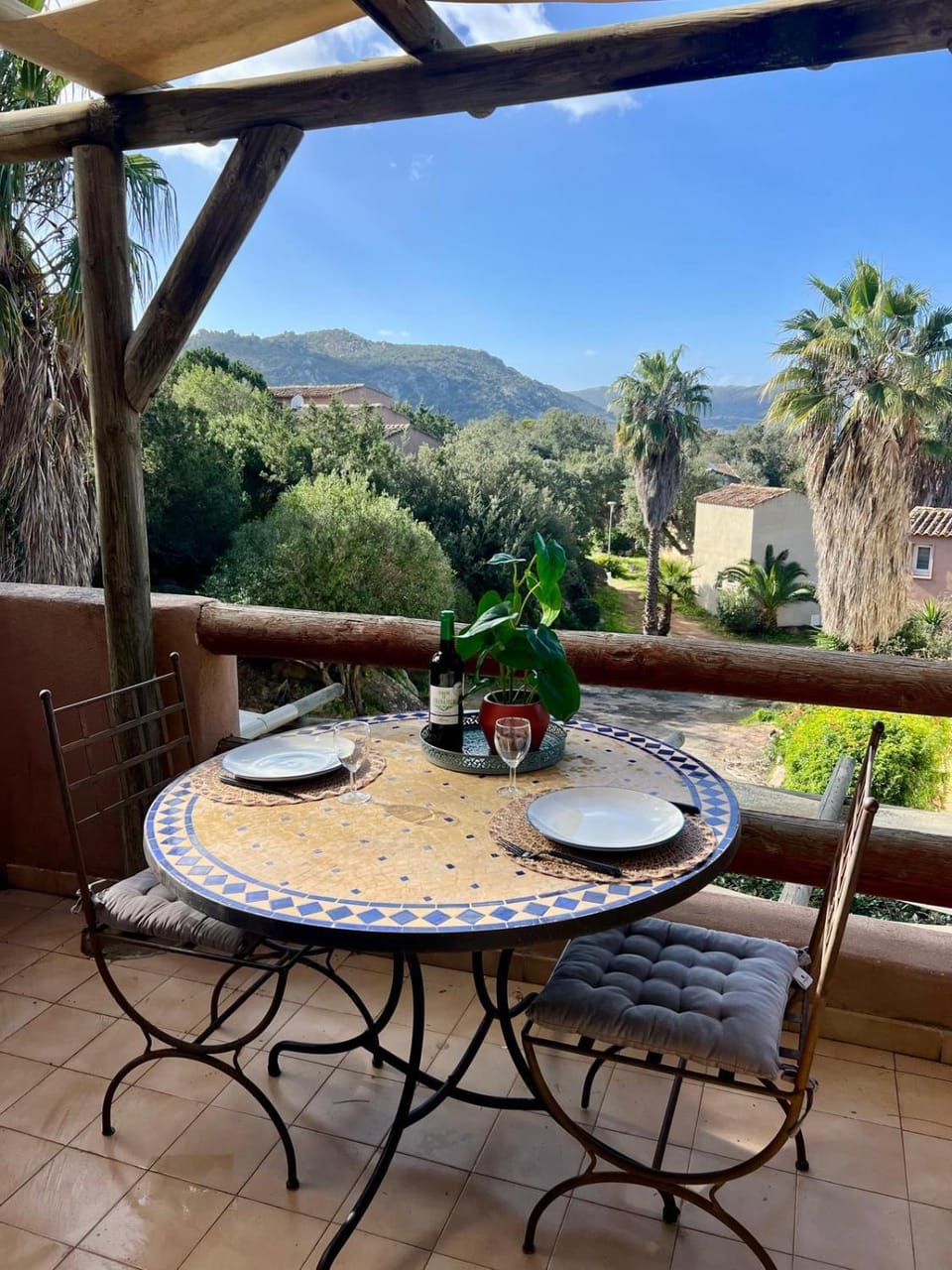 Patio, Spring, Day, Natural landscape, View (from property/room), Balcony/Terrace, Dining area, Mountain view