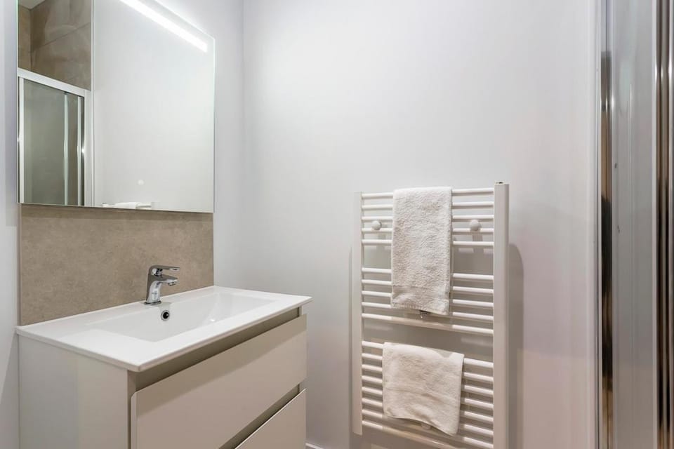 Exceptional Apartment - Terrace 2P Oullins Apartment in Lyon