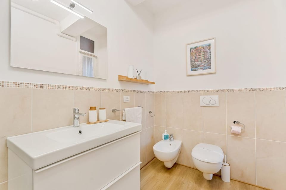 LaCasaDiMargherita-Lerici-Private parking Apartment in Lerici