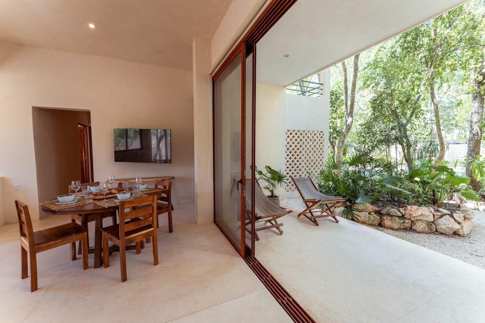 Modern ground-level 3BR Retreat with Private Pool House in Tulum