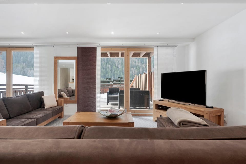 Property building, Living room