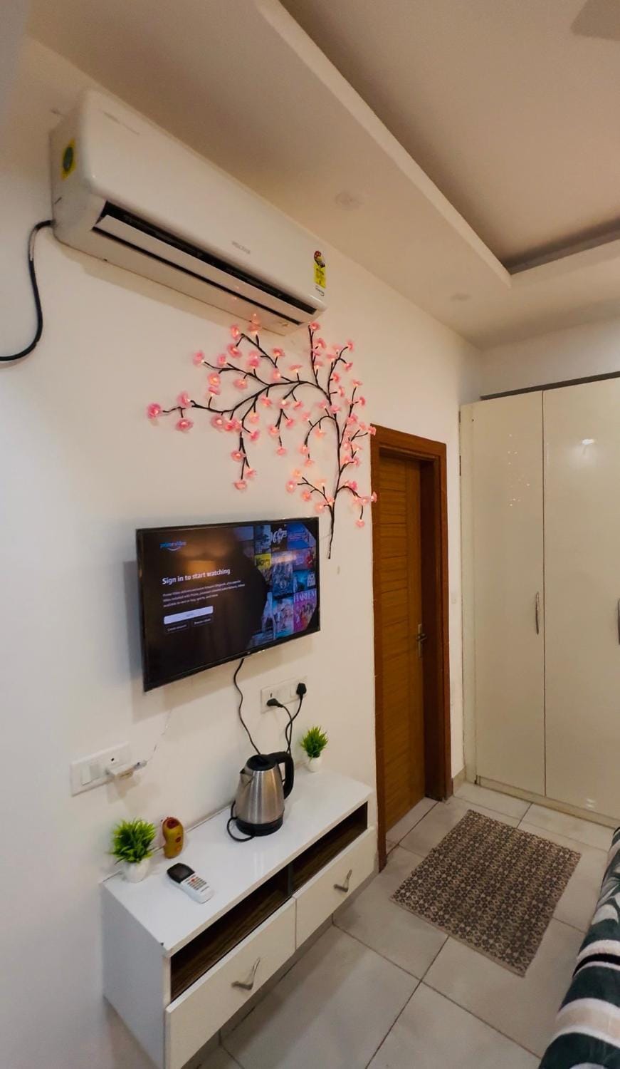 The Blue Heaven Apartment in Noida