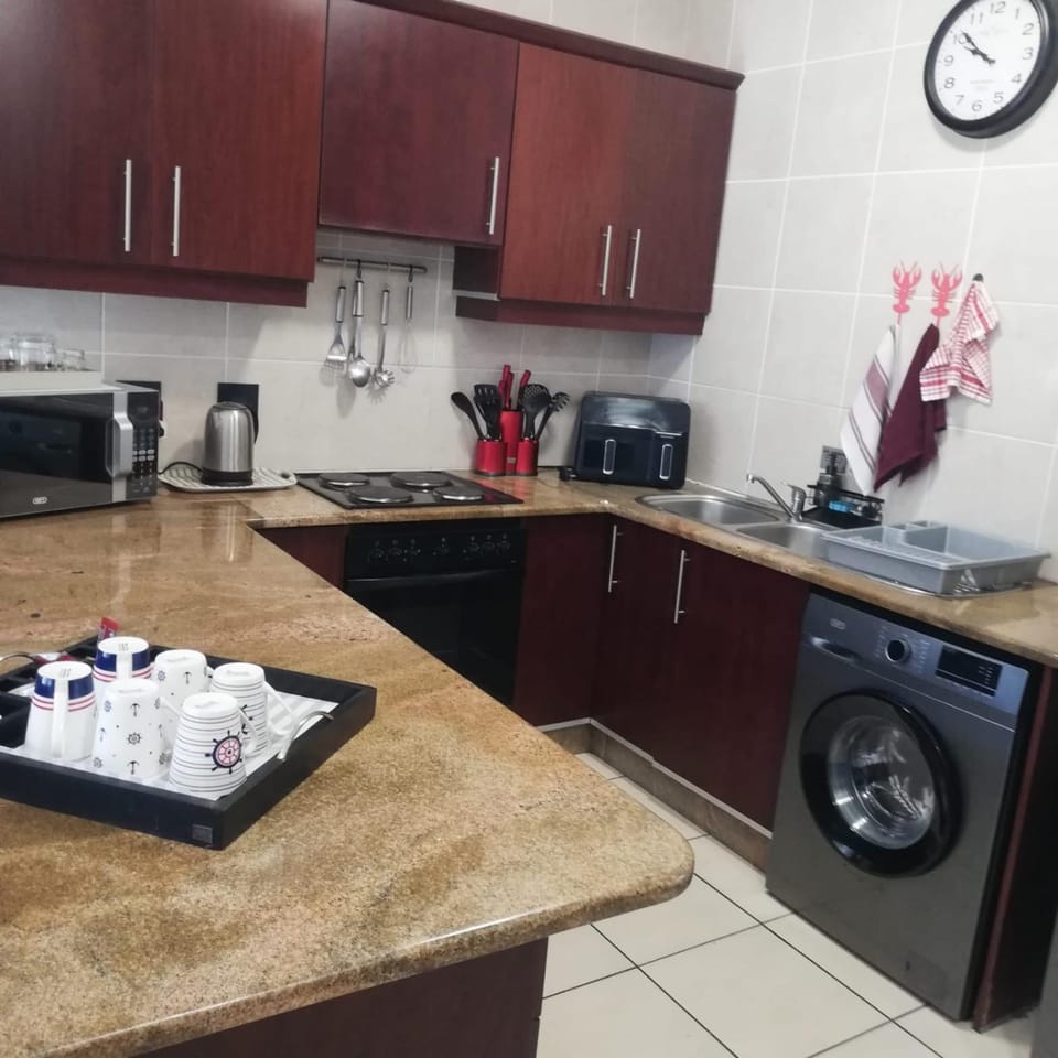7 Topanga Apartment hotel in Margate