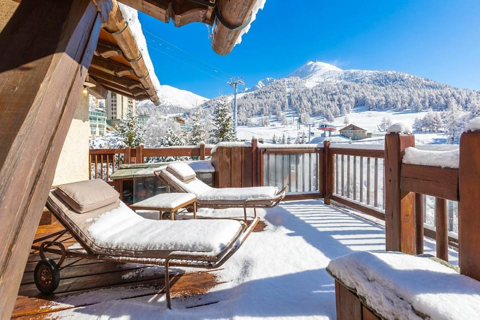 Hostdomus - Imperial Chalet 1 Apartment in Sestriere