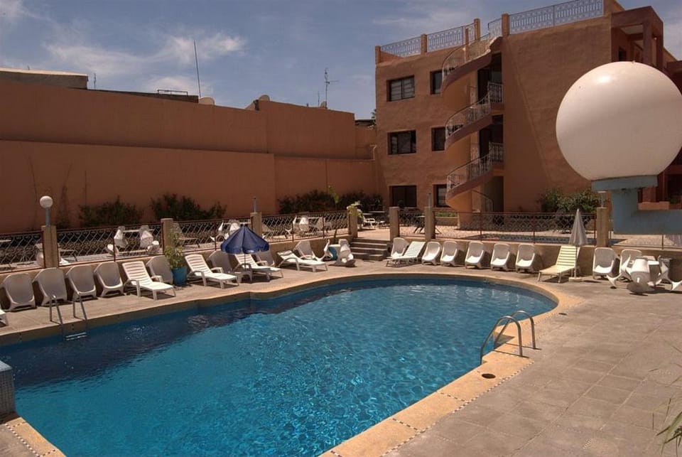 Swimming pool