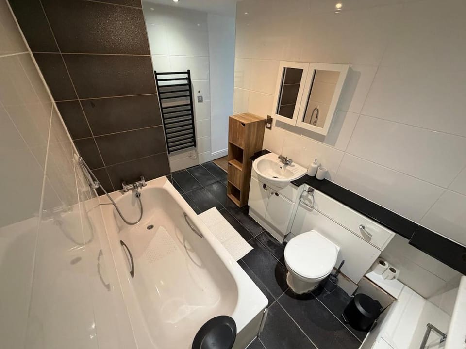 Toilet, Bathroom, Bath