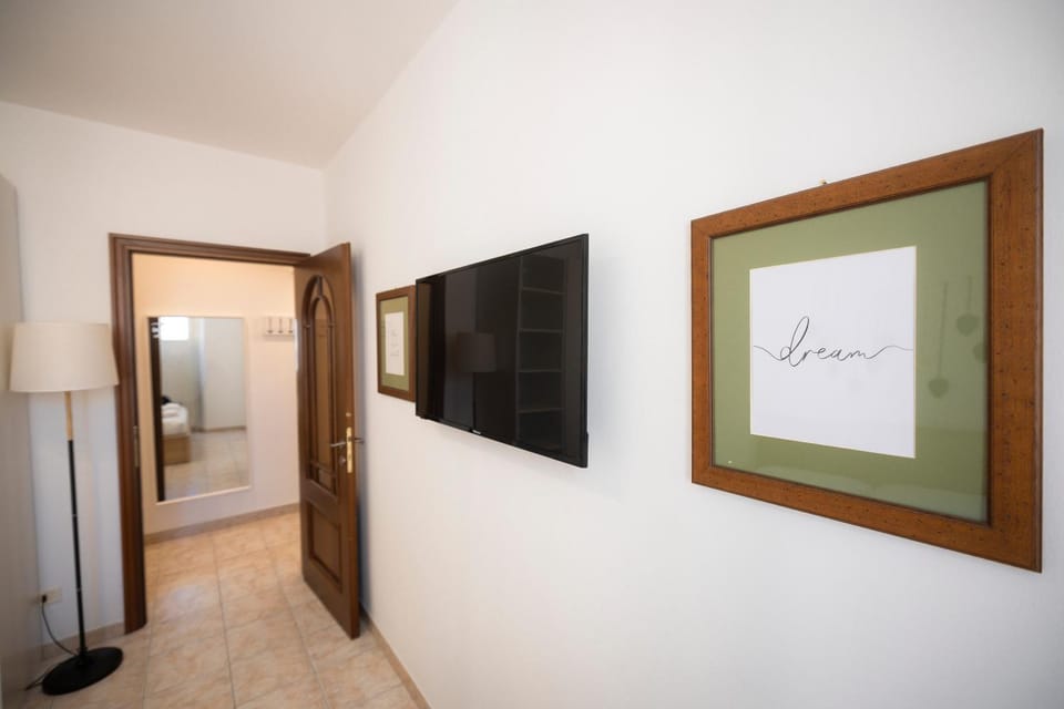 Design & Comfort Apartment near Central Station Apartment in Milan