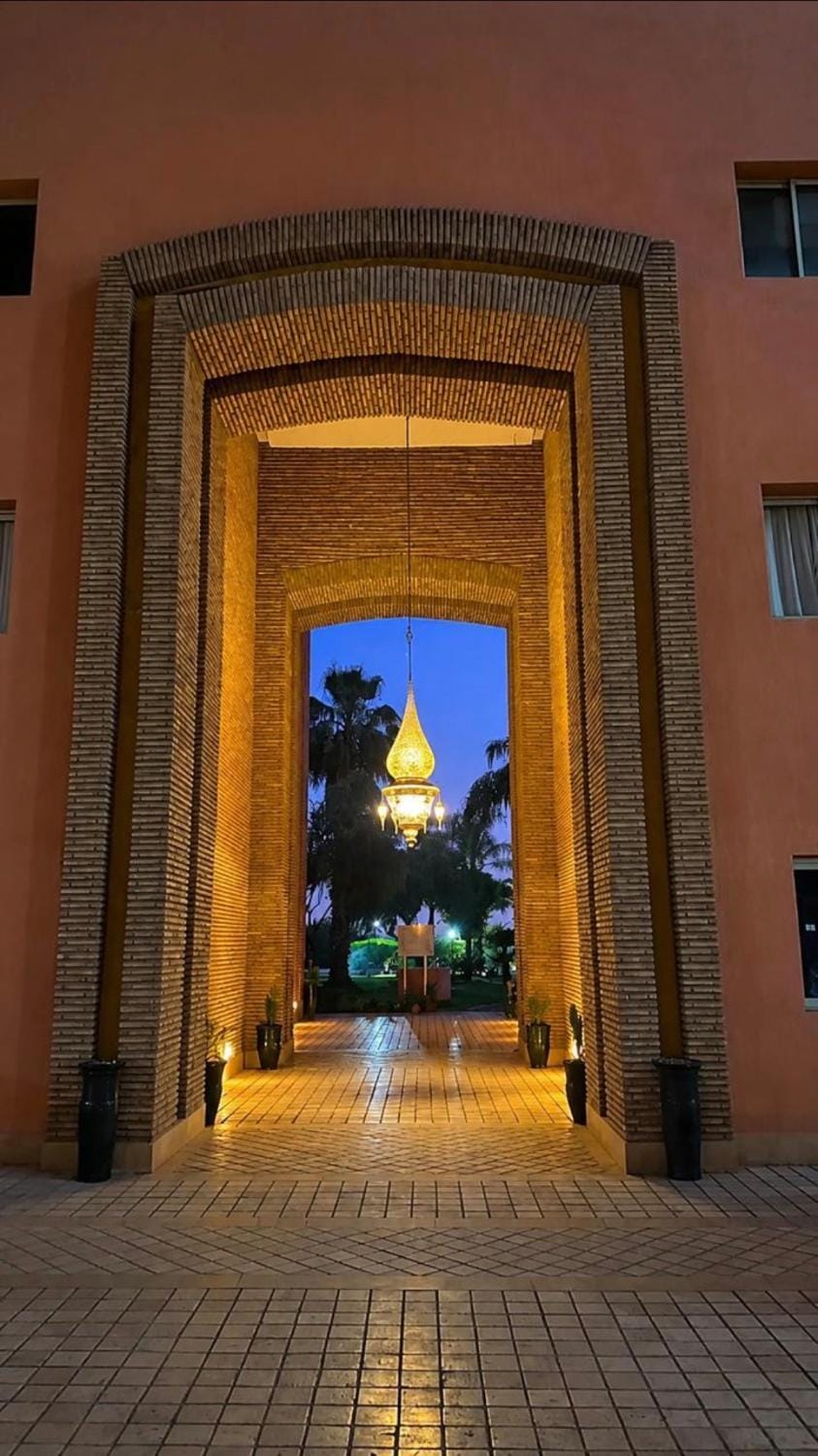Elegant Hivernage Apartment Pool&Parking Apartment in Marrakesh