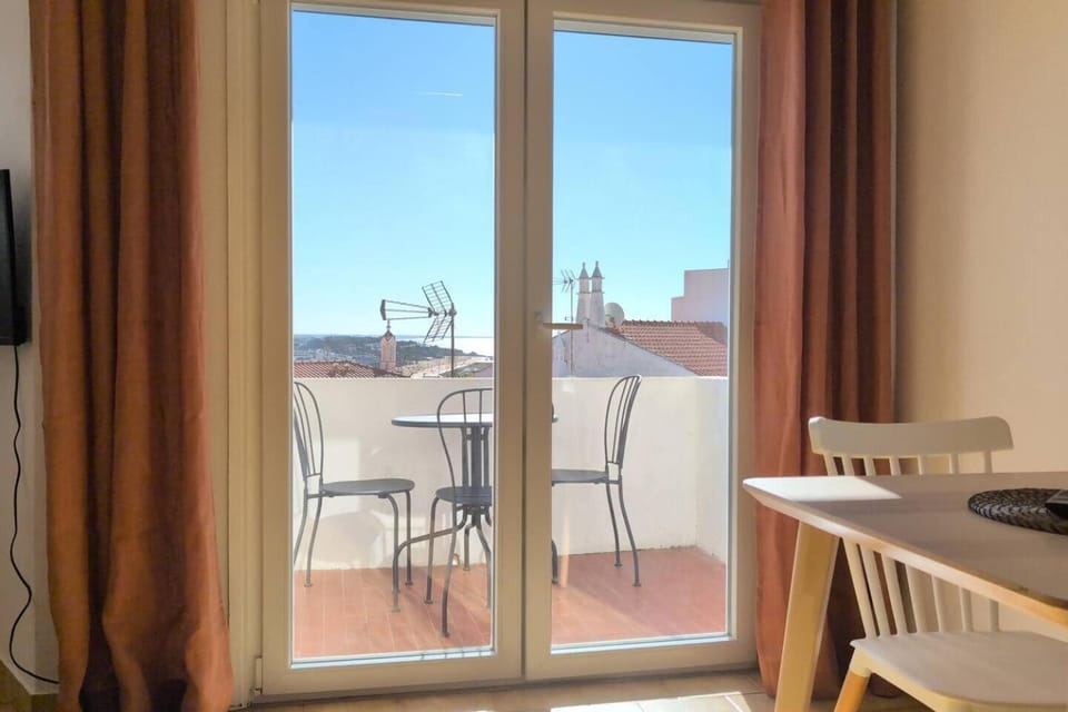 1E Peaceful Albufeira lodging Apartment in Guia