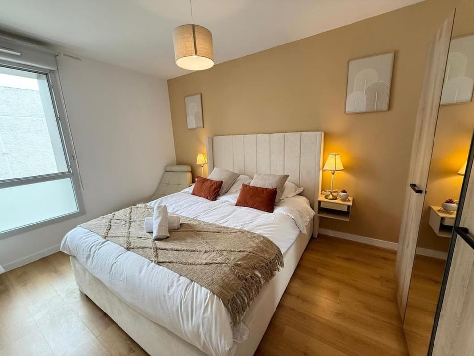 Verdun - 2 Bedrooms - Villeurbanne Apartment in Villeurbanne