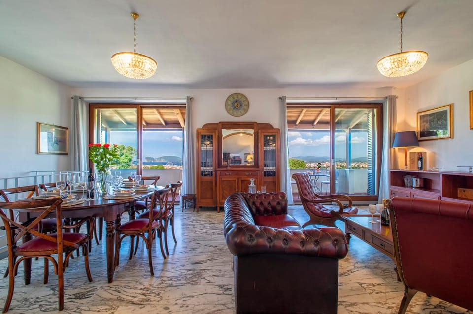 Summer, TV and multimedia, View (from property/room), Lounge or bar, Dining area, City view, Garden view, Garden view, Mountain view, Mountain view, Sea view, Sea view, Breakfast, Dinner, Sunrise, Sunset