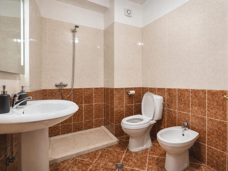 Vini Apartment Apartment in Tirana County, Albania