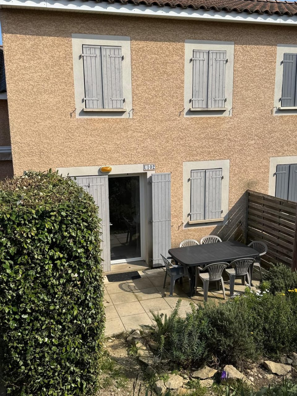 Patio, Patio, Garden